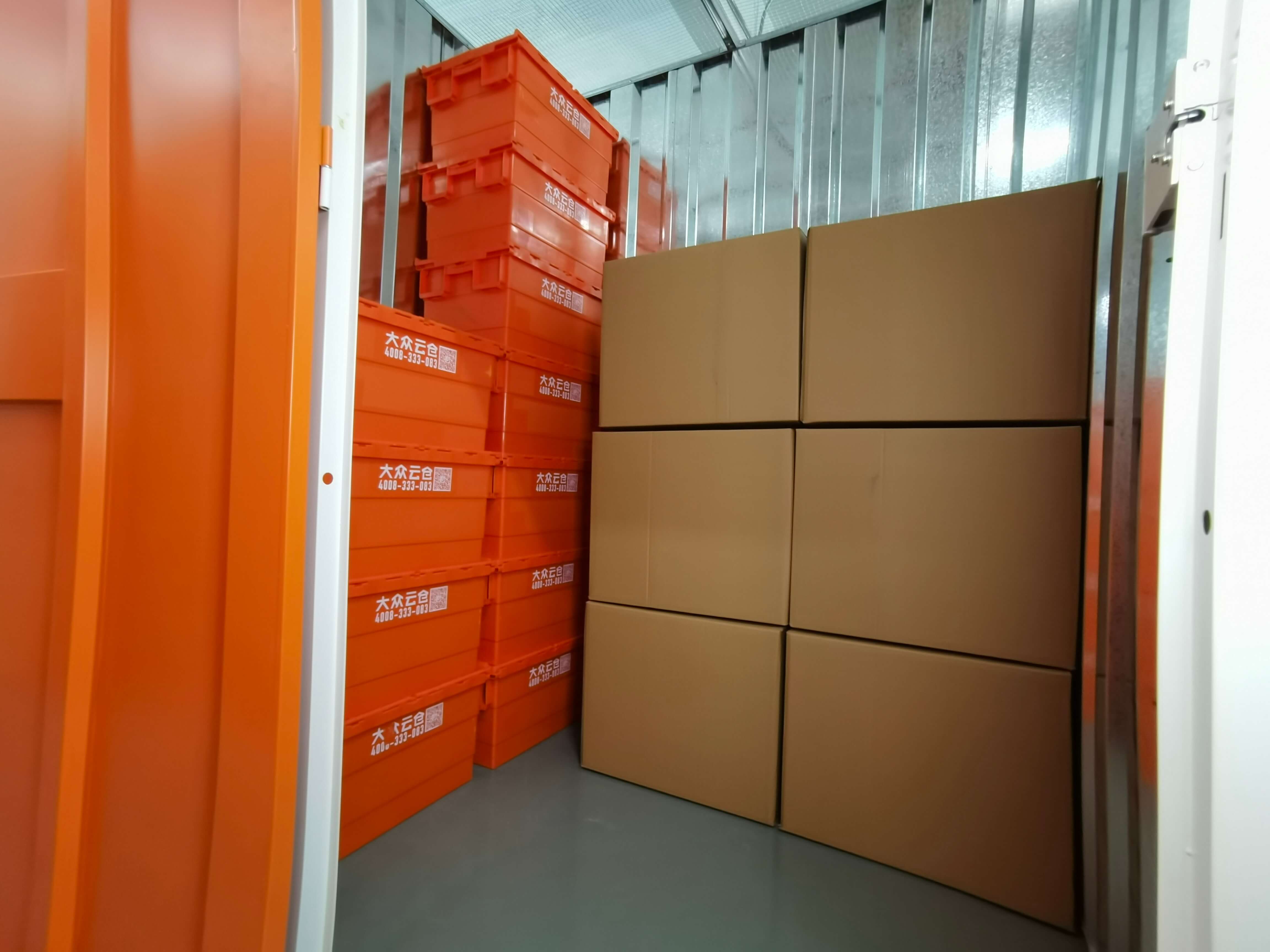 明洞地铁寄存行李